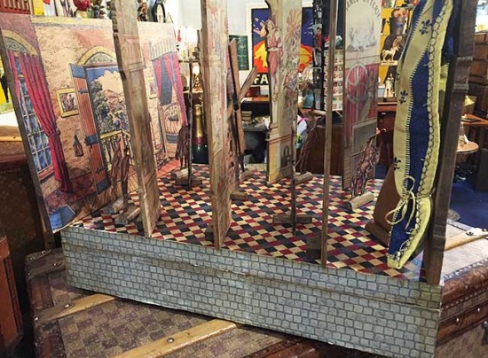 650-paper-theater-side-view