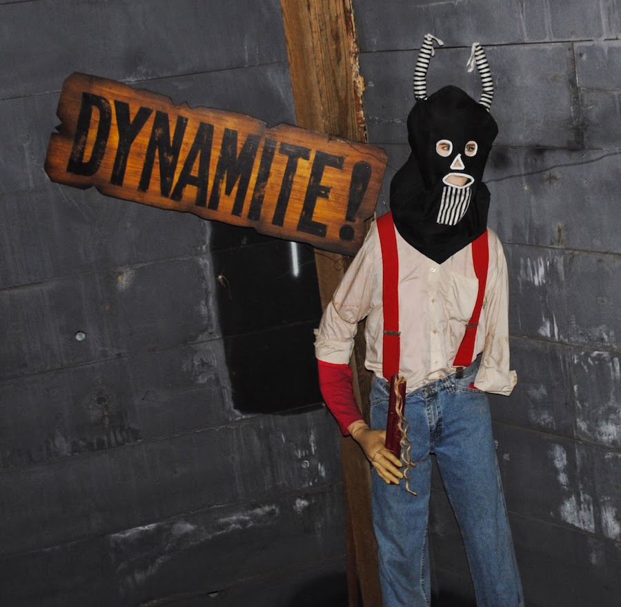 When you get a close look at the mannequins in Fire in the Hole, they aren't that scary. (Courtesy of The Carpetbagger)